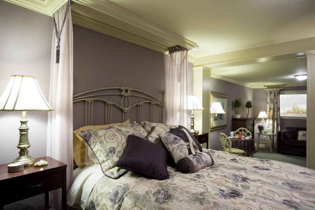 A Vista Villa Couples Retreat Kelowna Quarto foto